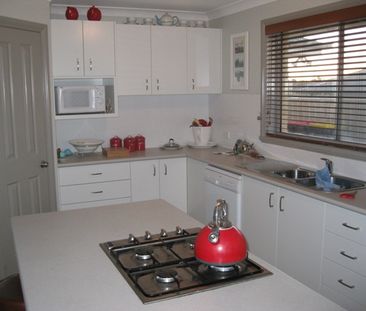 Ashworth Estate Avaliable 7/1/26!!!! - Photo 3