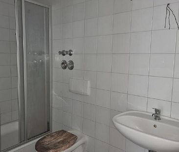 Großzügige Zweiraumwohnung mit Einbauküche! - Foto 6