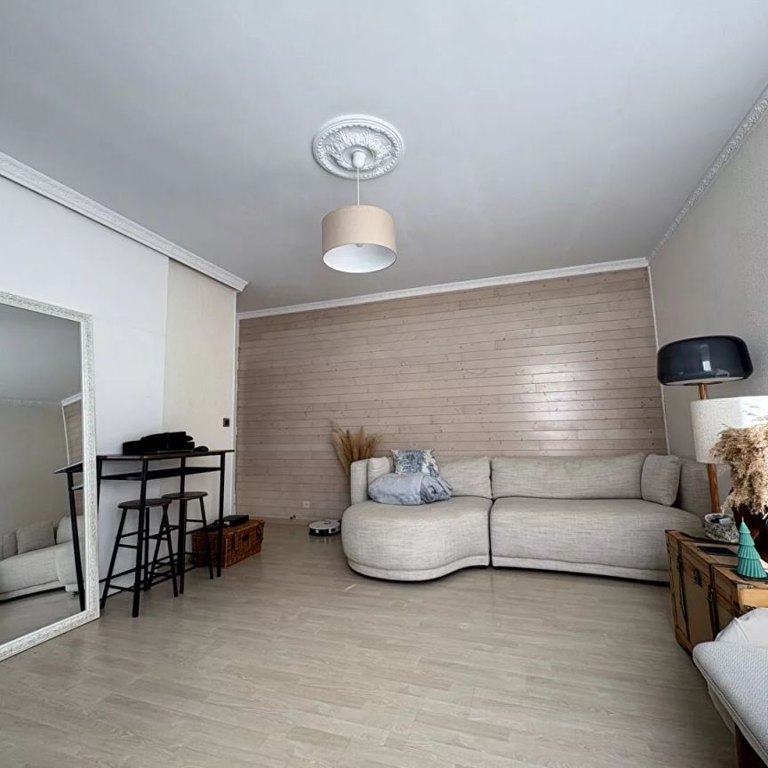 Appartement Corbeil Essonnes 2 pièce(s) 56.98 m2 - Photo 1