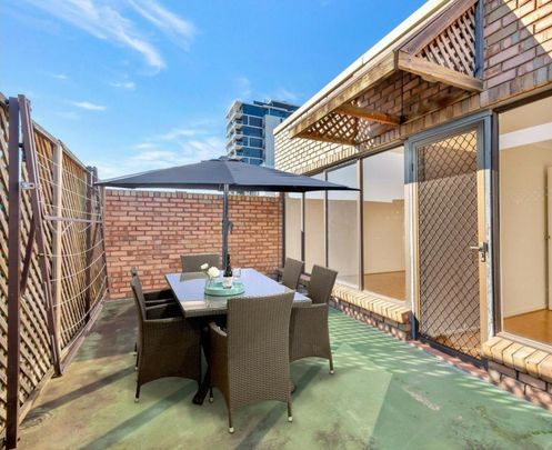 5/12-20 Cromwell Street, ADELAIDE - Photo 1