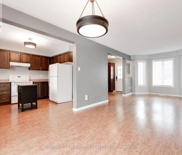 7 DRAKE DRIVE - Photo 1