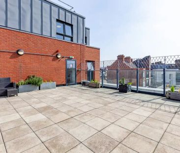 Gold Studio - Photo 6