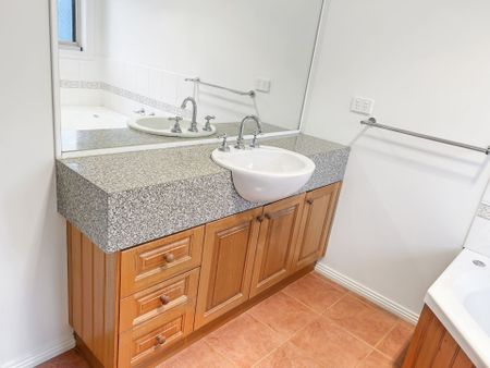 Spacious townhouse packed with Features - Photo 3