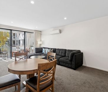 Superbly located Light Filled Apartment! - Photo 1