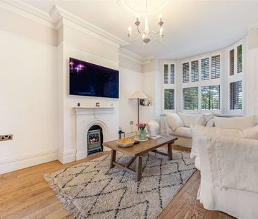 A characterful period townhouse in a prime town centre location, ta... - Photo 1