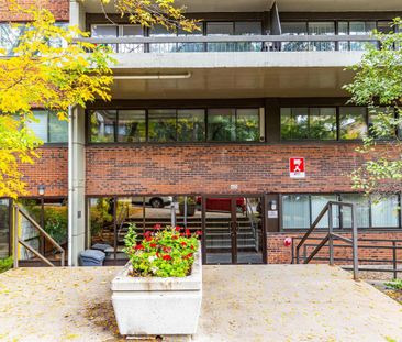 1 Bedroom - 6225 Place Northcrest, Montréal - Photo 1