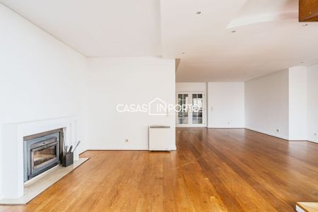 4 bedroom luxury Flat for rent in Porto, Distrito do Porto - Photo 2