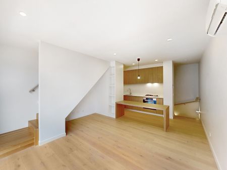 3/60-64 Glass Street, Richmond VIC 3121 - Townhouse For Rent | Domain - Photo 2