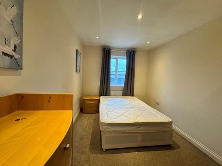 Tinsley Lane, Three Bridges, Crawley - Photo 3