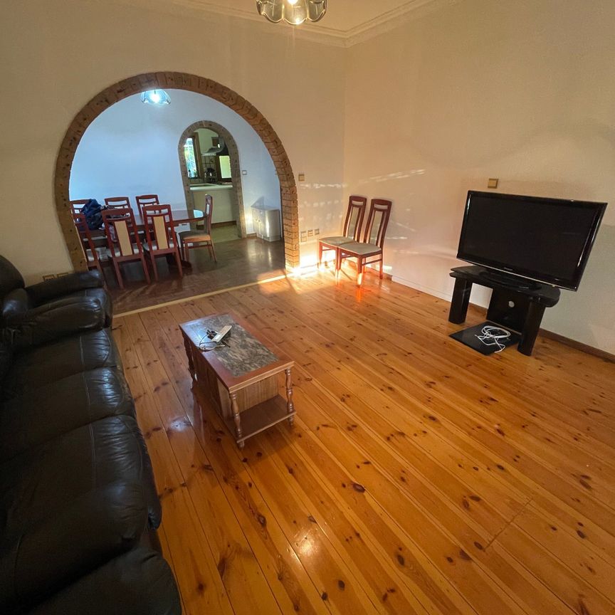 Croydon Park - Photo 1