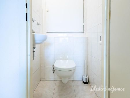 Pronájem bytu 3+1 72 m2 - Fotografie 5