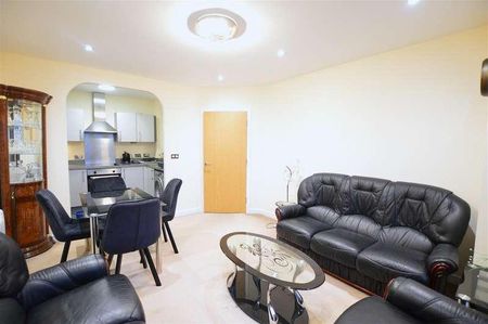 Aspects Court, Slough, SL1 - Photo 2