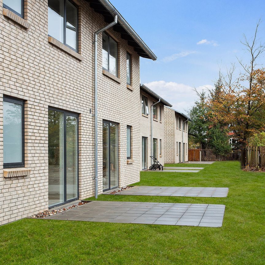 4-vær. rækkehus med egen terrasse - Photo 1