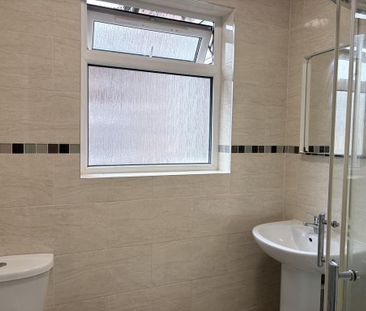 3 bedroom apartment to rent - Photo 5