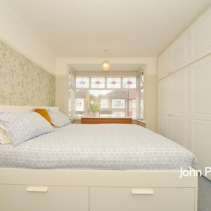 1 bedroom in a house share to rent - Photo 1