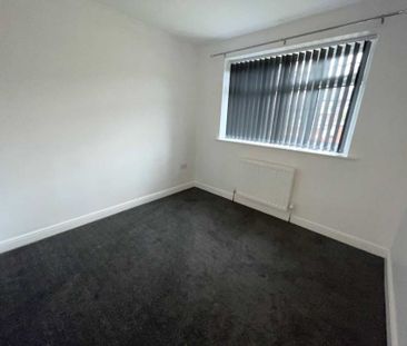 Angela Avenue, Royton - Photo 1