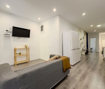 Room in the heart of Barcelona - Photo 3