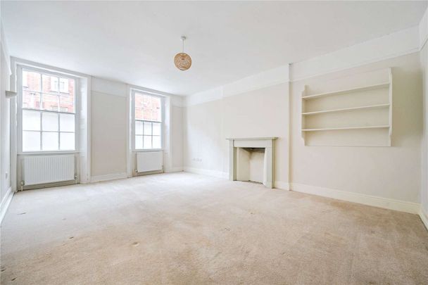 A superb Grade II listed home in the heart of the City Centre. - Photo 1