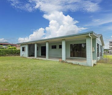 7 Carney Street, Cluden - Photo 4