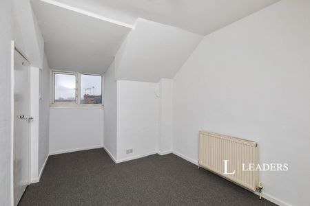 3 bedroom house to rent Hogarth Street, Nottingham, NG3 - Photo 3