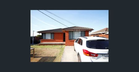 Spacious 3-Bedroom Home in Prime Guildford Location – Available for Rent! - Photo 4