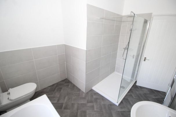 3 bedroom terraced house to rent - Photo 1