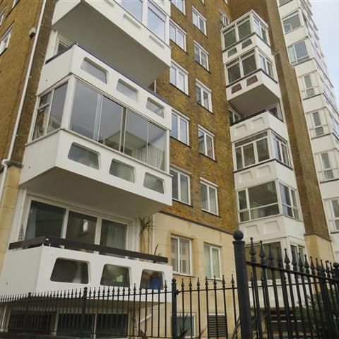 West Cliff Road, Bournemouth - Photo 1