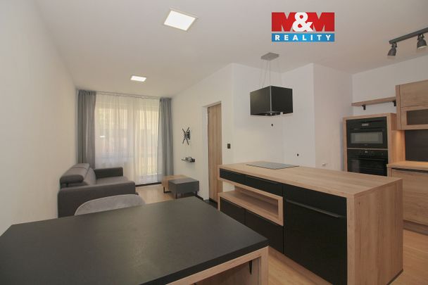 Pronájem bytu 2+kk 45 m² - Fotografie 1