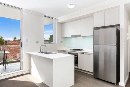 Modern 2 Bedroom Apartment Living in the Heart of Silverwater - Photo 3