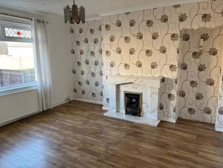 2 bedroom ground floor flat to rent - Photo 5