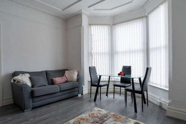 5 bedroom house to rent - Photo 1