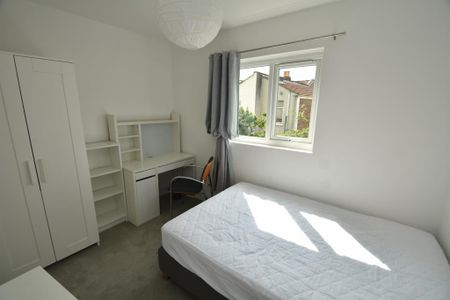 5 bedroom terraced house to rent - Photo 2