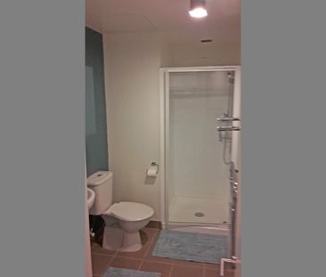 Centrally Located - Photo 3