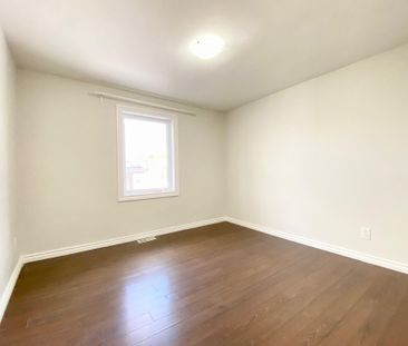 For Lease - 728 Danforth Road Unit# Main, Toronto, Ontario - Photo 4