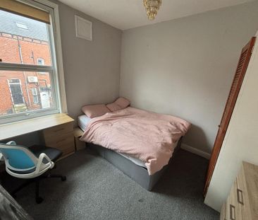 4 bedroom house to rent - Photo 2