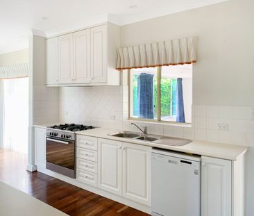 IMPRESSIVE FAMILY HOME IN SOUGHT AFTER MIRA MAR!! - Photo 1