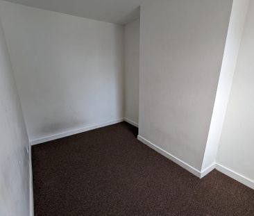 4 bedroom terraced house to rent - Photo 1