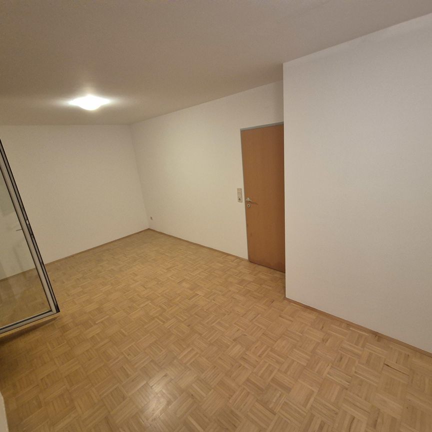 Moderne Neubauwohnung mit Balkon in zentraler Lage - Foto 1