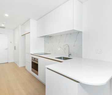 Brand New Living at "The Shard" - Modern Style and Ultimate Conveni... - Photo 5