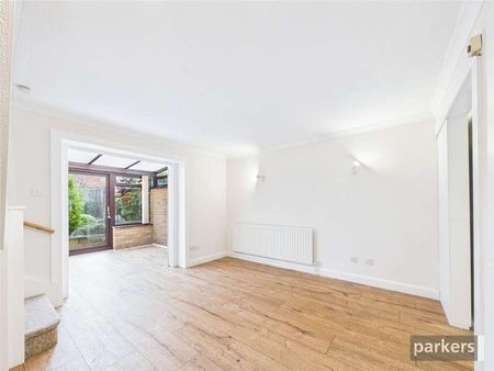 Roycroft Lane, Finchampstead, Wokingham, Berkshire, RG40 - Photo 2