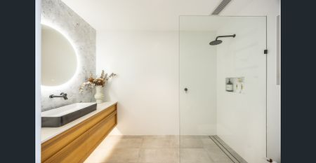 Townhouse in the Village – Coastal Living Made Easy - Photo 3