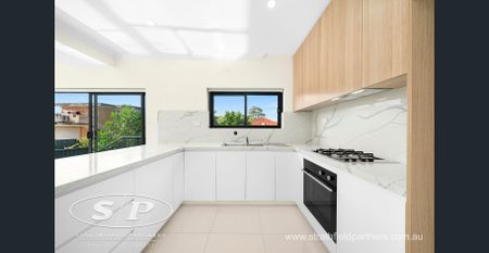 Large and impressive townhouse - Photo 2