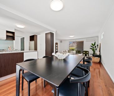 STUNNING MODERN TWO STOREY TOWNHOUSE - Photo 5