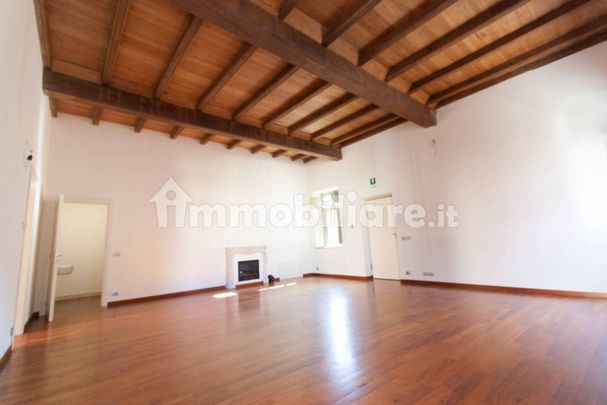 Trilocale via Vittorio Emanuele 120, Centro, Cherasco - Photo 1