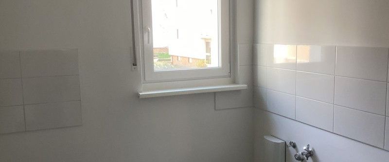 sanierte 3 Raumwohnung mit Balkon und Blick ins Grüne - Foto 1