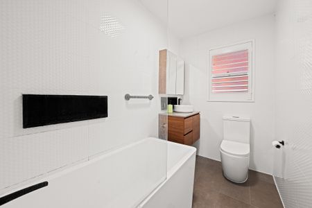 2/1 Queens Road, Brighton-Le-Sands NSW 2216 - Apartment For Rent | Domain - Photo 5