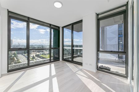 Exceptional North Facing 2 Bedroom Apartment - Photo 2