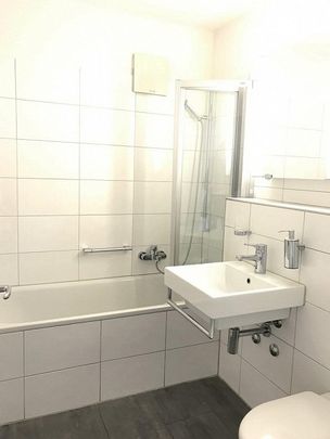 Attraktive 4.5 Zimmerwohnung mit Seesicht per 01.04.2026 zu vermieten - Photo 1