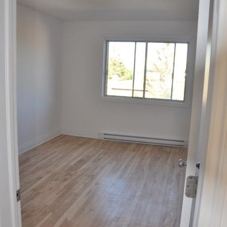 4 1/2, 3ième Étage à $1,395 - Photo 3