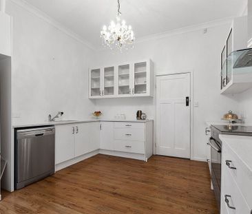 Pahurehure, 2 bedrooms with large Modern kitchen - Photo 1